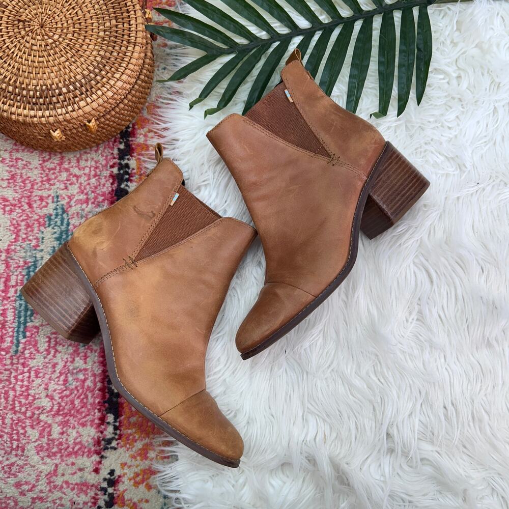 TOMS Esme Chelsea Ankle Boot Bootie 10 Brown Tan Leather Block Heeled